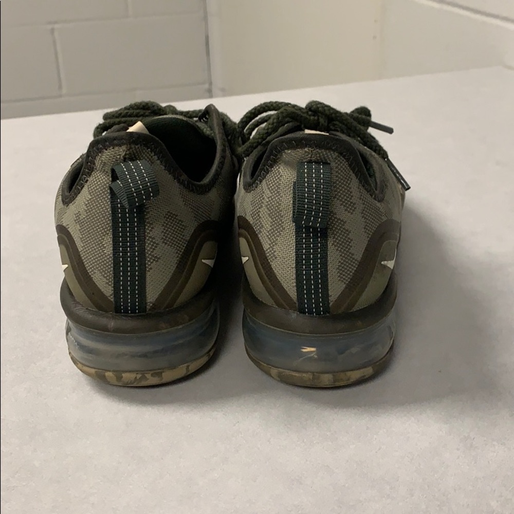 Nike Airmax Sequence 3 Size 8.5 - image 2